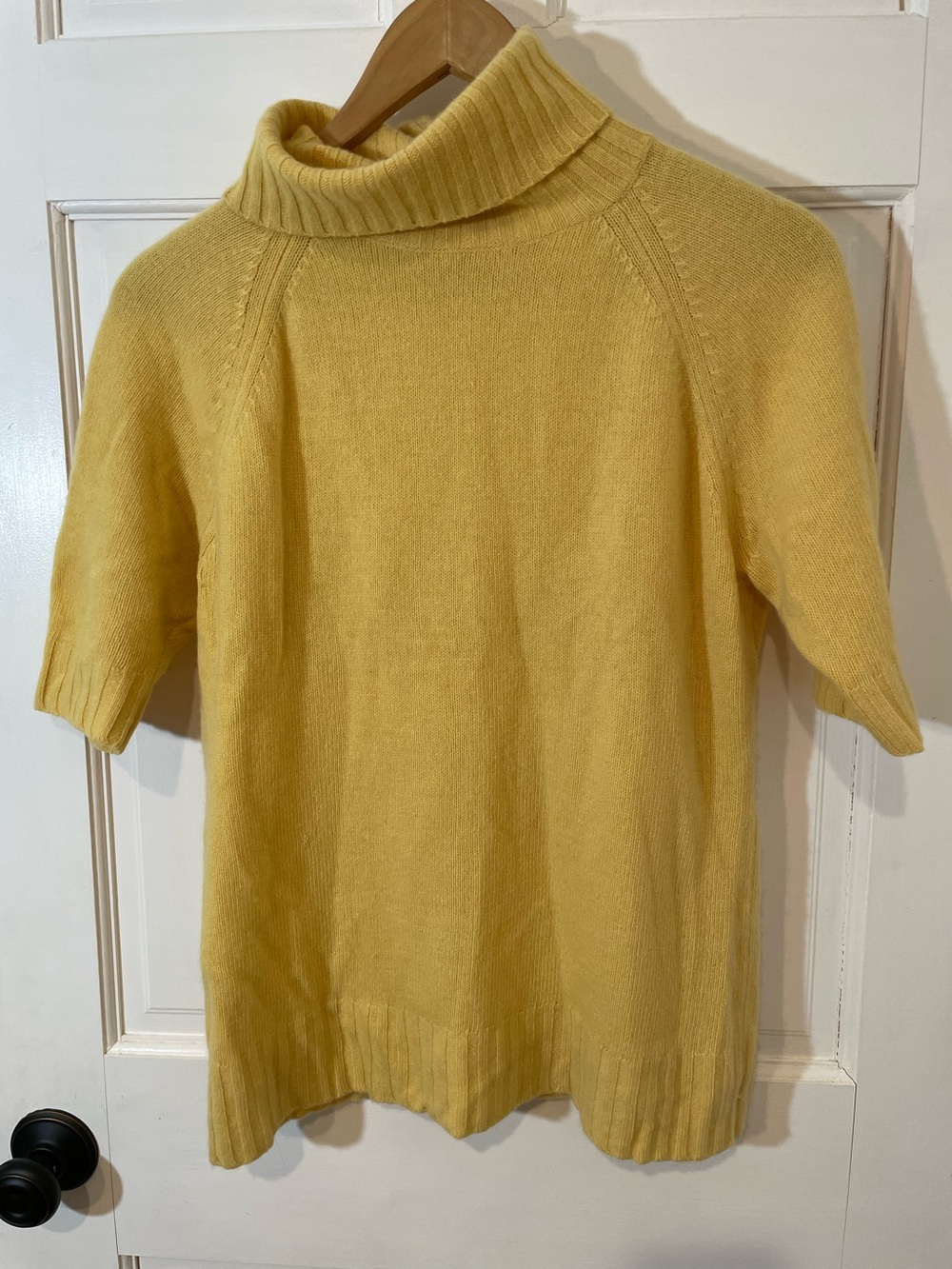 Sutton Studio Lemon Yellow short sleeve turtleneck Cashmere Sweater size Large